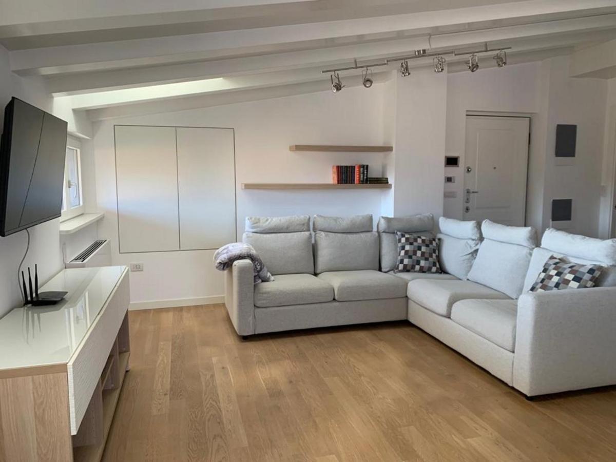 Cairoli7Novate-Mansarda Apartment Novate Milanese Exterior photo